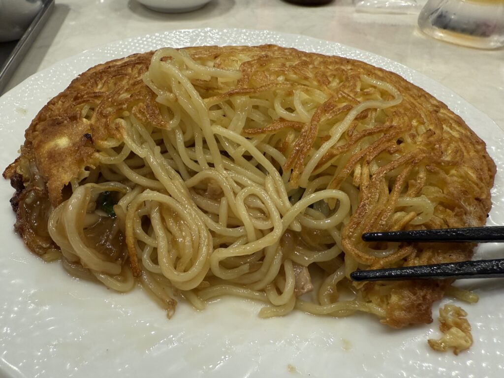 梅蘭焼きそばの内側