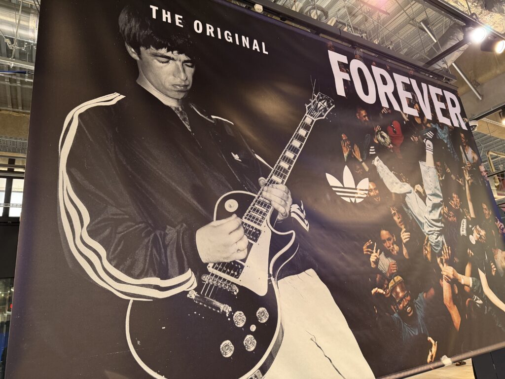 Adidas Noel