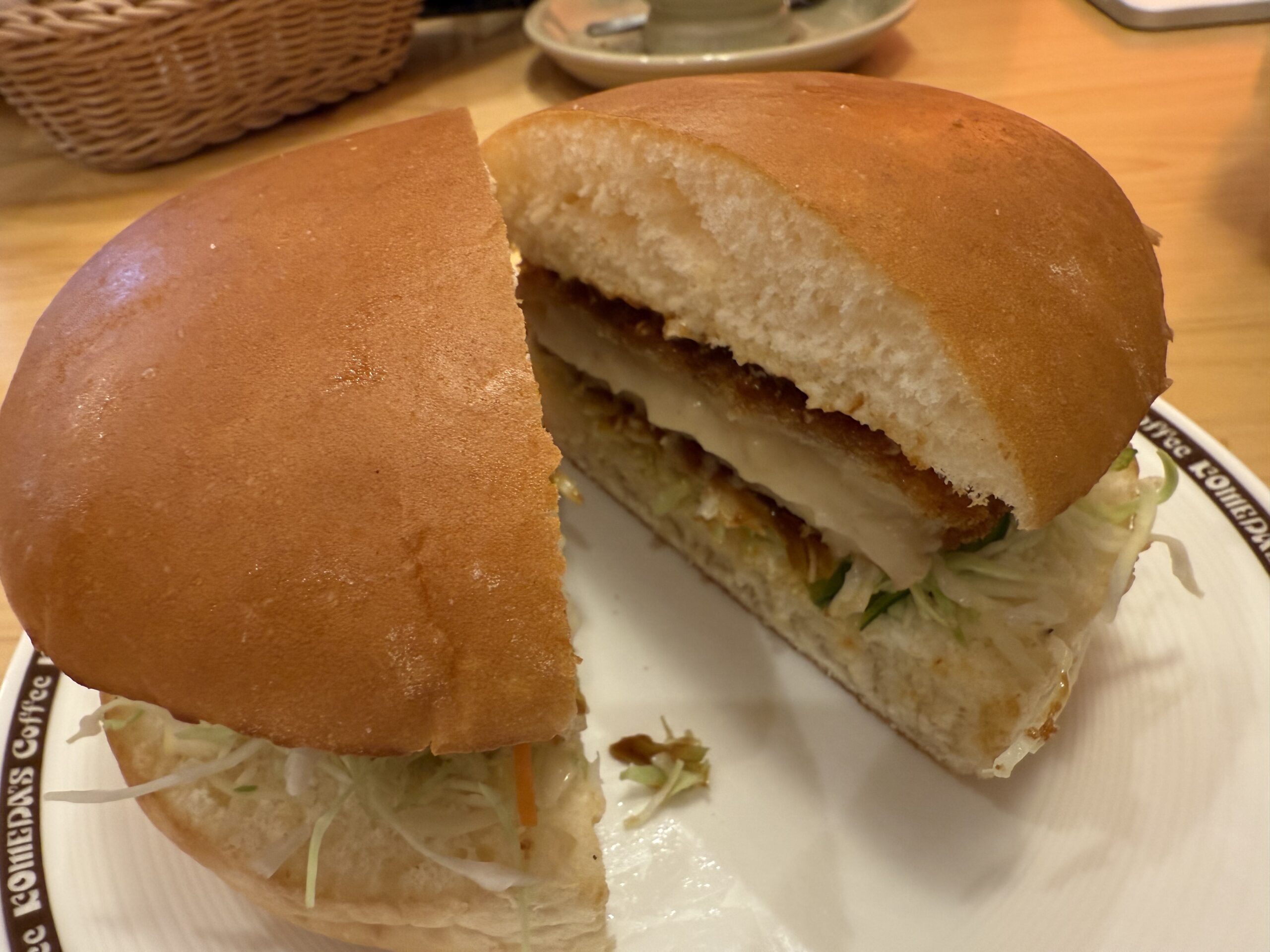 コメダ珈琲店のグラコロ