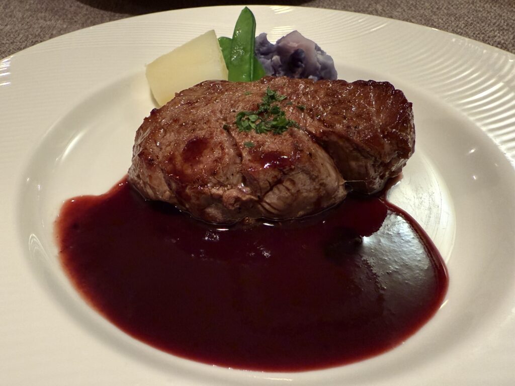 牛フィレのポワレ
